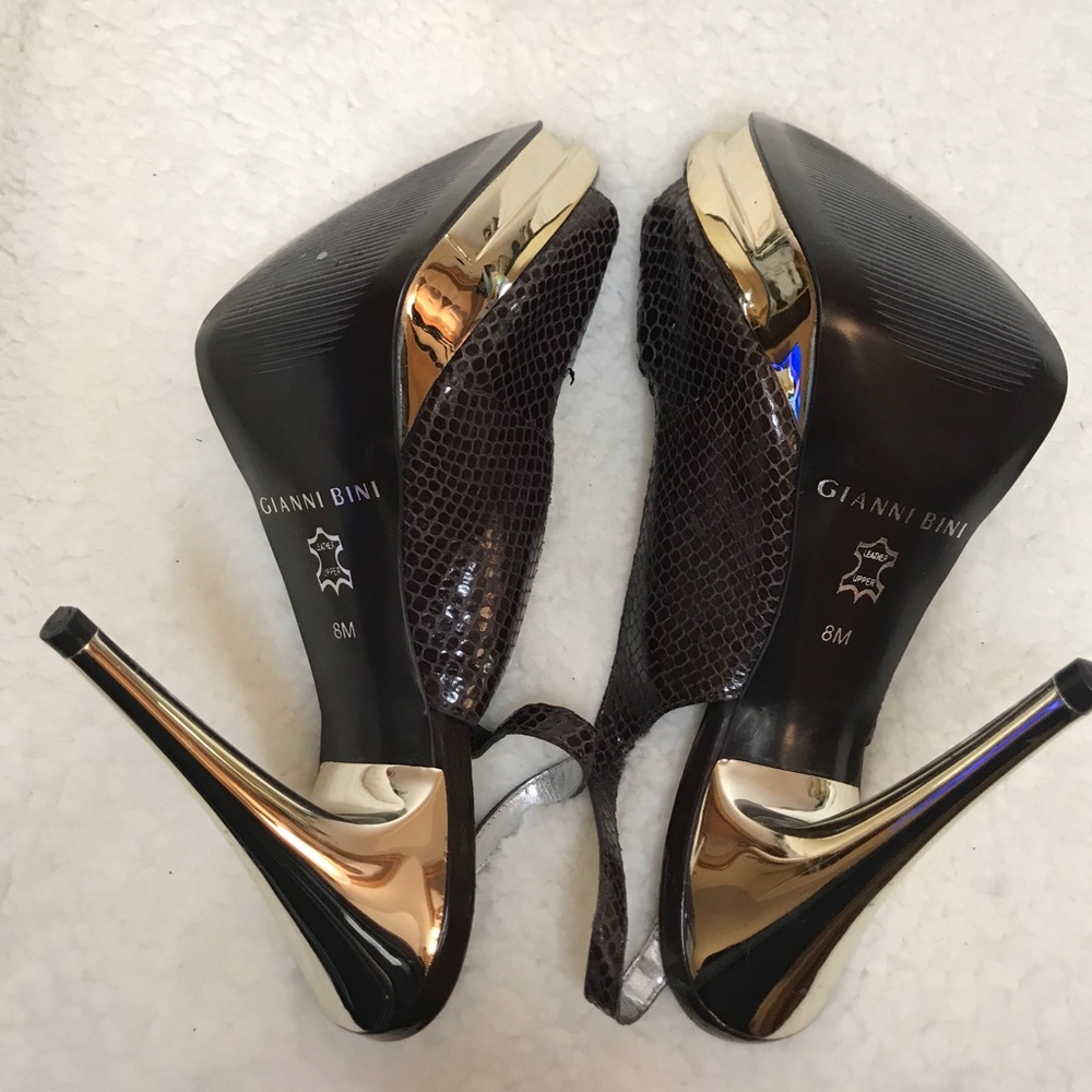High heel open toe shoe